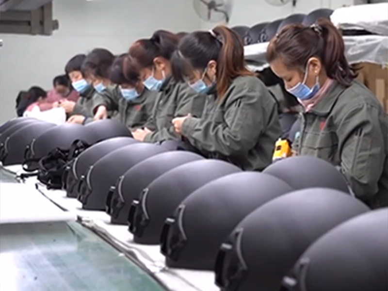 Ligne de production de vêtements militaires